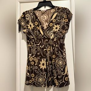 Women’s Body Central top